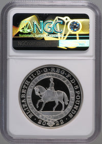 エリザベス2世 ピエフォー プラチナジュビリー イギリス 2022年 5ポンド銀貨 PF70 ULTRA CAMEO One of First 200 Struck NGC 裏
